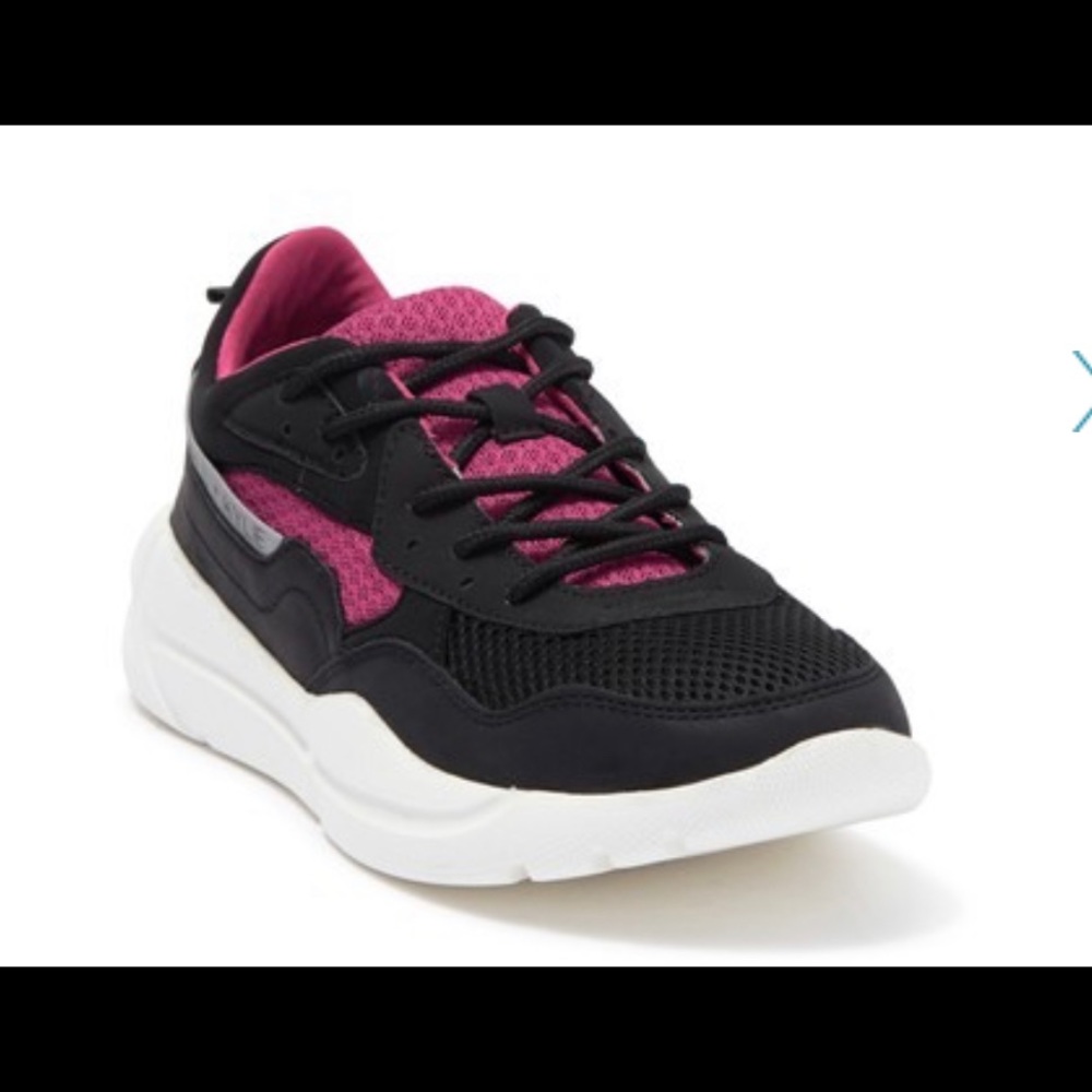 Kendall and Kylie Nikki sneakers